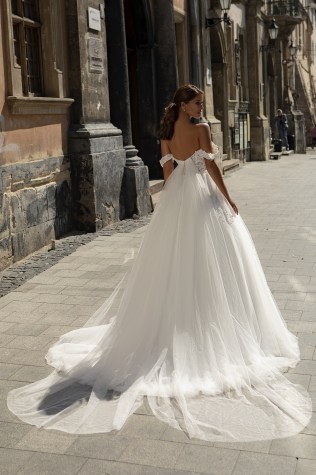 901-3-Wedding-dress-Lady-Di-Bride