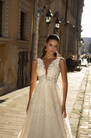 907-3-Wedding-dress-Lady-Di-Bride