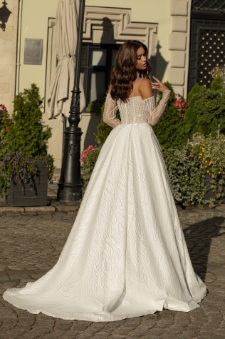 911-2-Wedding-dress-Lady-Di-Bride-1