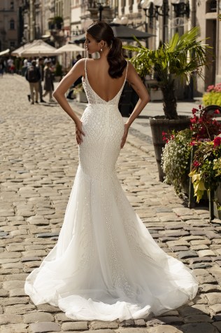 919-2-Wedding-dress-Lady-Di-Bride-1