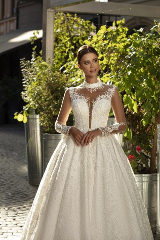 922-2-Wedding-dress-Lady-Di-Bride