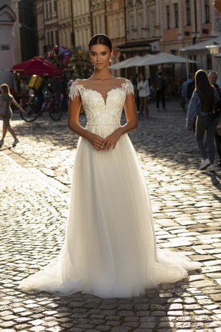925-1-Wedding-dress-Lady-Di-Bride