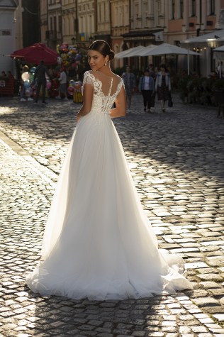 925-2-Wedding-dress-Lady-Di-Bride