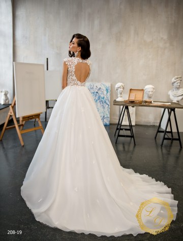 Свадебные-платья-оптом-208-19-3-scaled